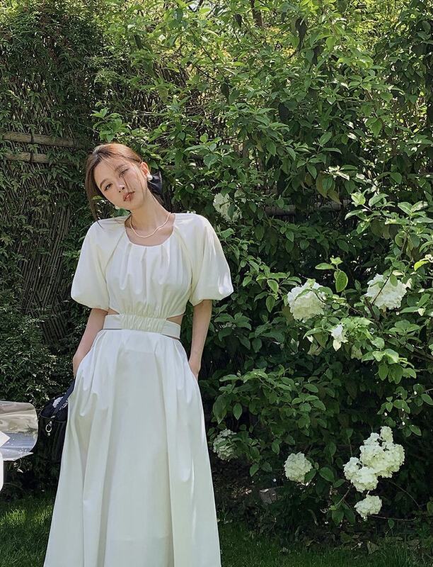 [savage] French retro heavy industry design round neck pleated bubble sleeve waistless dress e8113# WPL