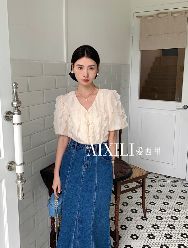 New in early summer! [aixili aisili] V-neck age reducing versatile shirt 6381# WPL