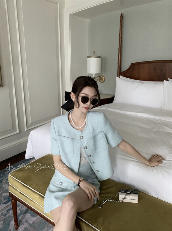 New in early summer! [retain] xiaoxiangfeng round neck short sleeve jacket + casual Shorts Set 6067# lwy