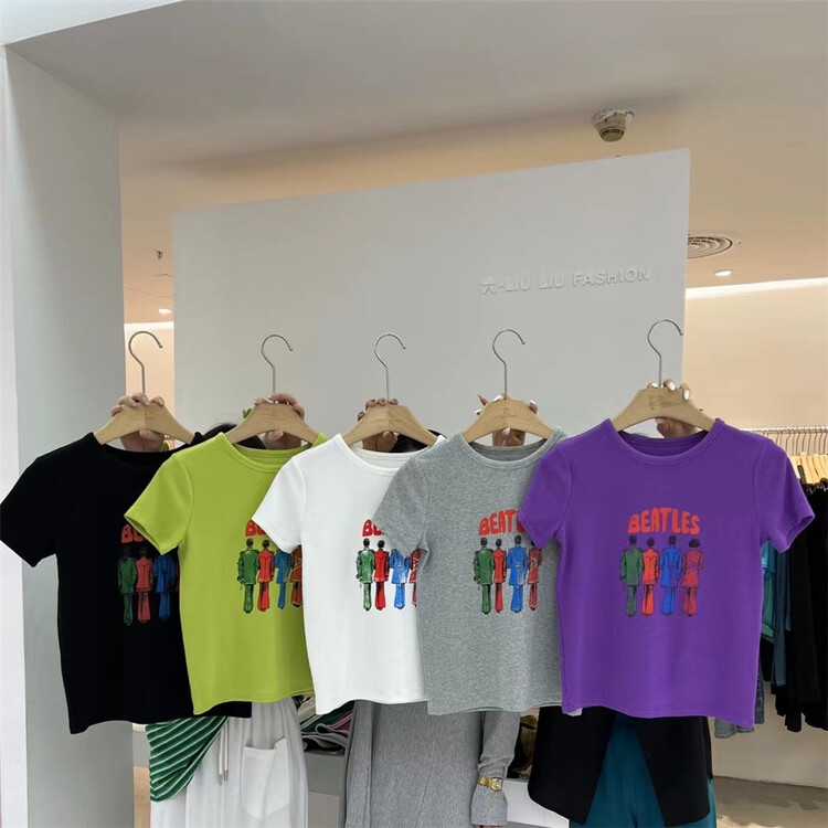 Five colors! Liu cartoon character knitted shirt