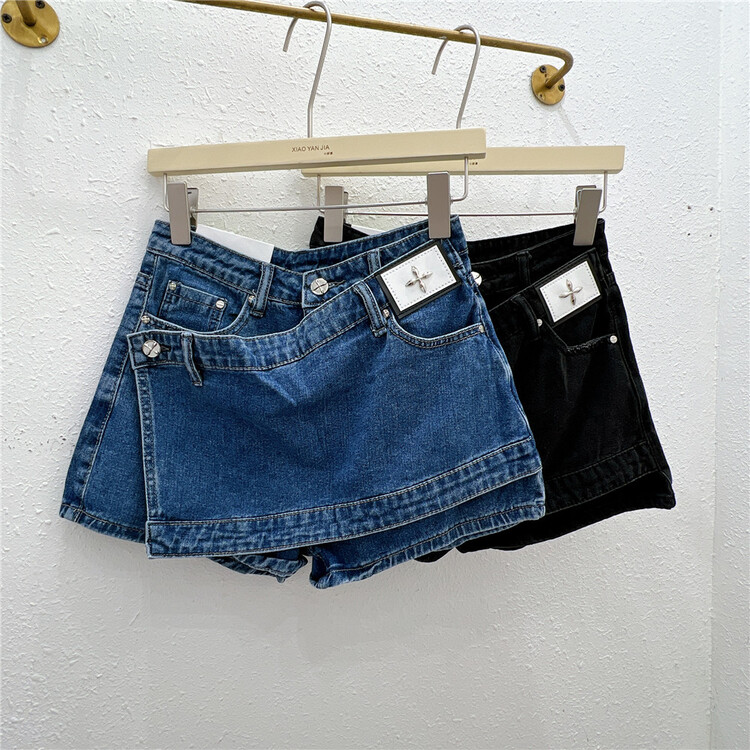 [Xiaoyan family] fashion sense of design, niche denim shorts 556# XYJ