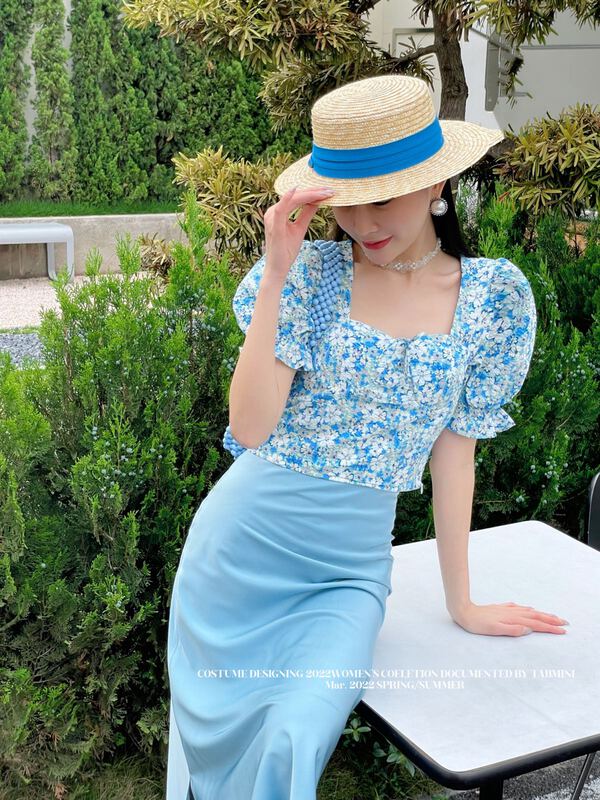 New in early summer! [tabmini] French style square neck floral shirt 19450-g# WPL