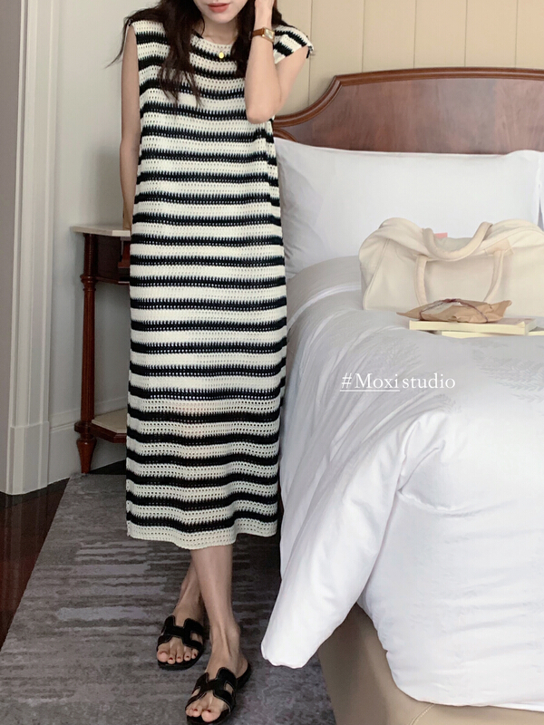 New in early summer! [Moxi] round neck fashion stripe medium length dress 56526# XJ