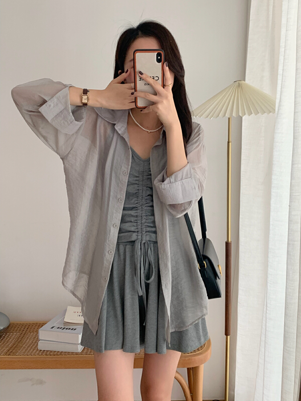 New year in early spring! [victory. 2] Korean sunscreen shirt + pleated suspender Vest + versatile casual Shorts Set b111# WPL