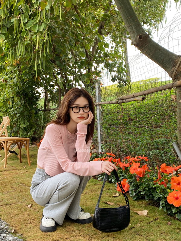New year in early spring! [Moses queen] Korean round neck clean long sleeve T-shirt 50085# ZSY