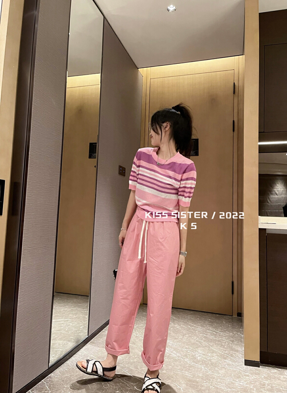 [kiss sister] casual foreign style contrast striped short sleeved sweater 22m8028# ozq