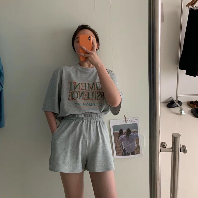 New in early summer! 【HU.】 Letter loose short sleeve + comfortable casual Shorts Set 2271# cqw