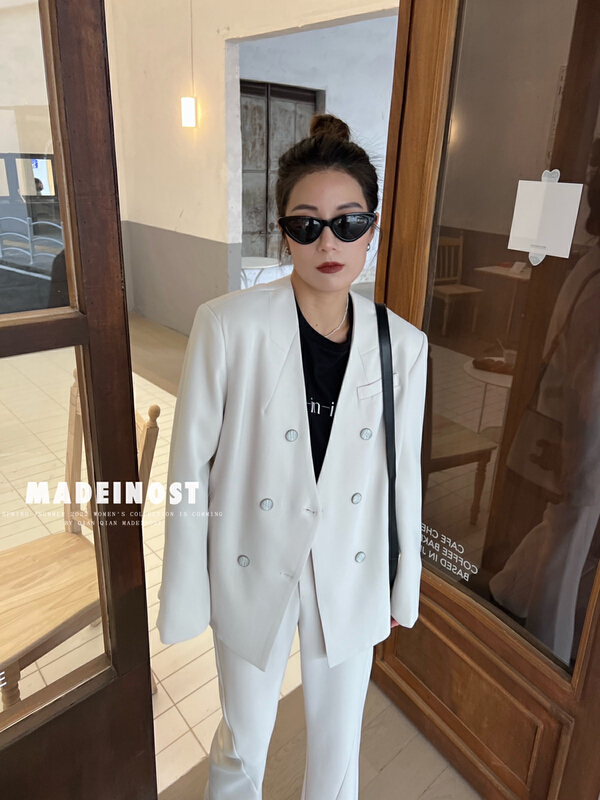 goods in stock! New year in early spring! [OSHA madeinost] high sense V-neck loose shoulder pad suit 86025# ll