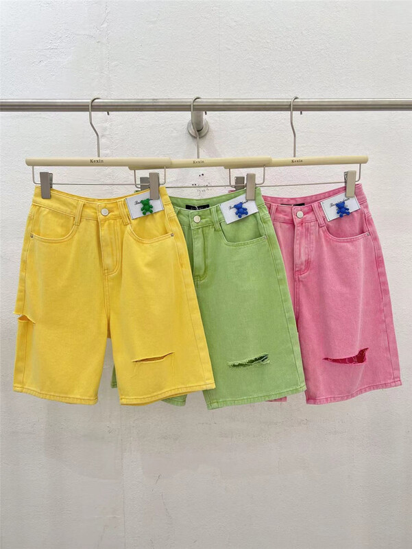 goods in stock! [Kexin] Korean version hole sticker 5-point denim shorts (Bear Pendant cannot be removed) ys1-6127# LSL