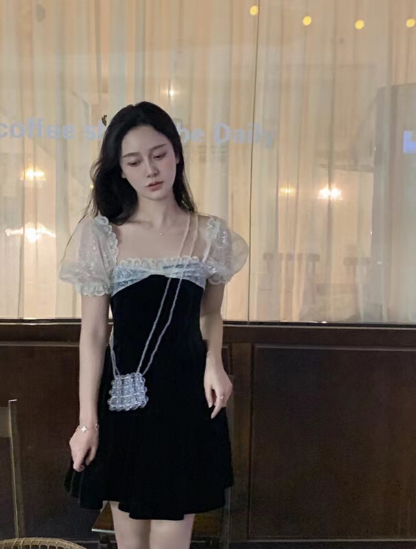 goods in stock! New in early summer! [are studio] French Square Neck Lace stitched dress 9918# WPL
