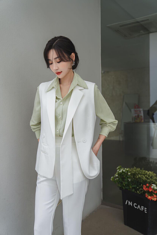 New year in early spring! [Qifan] fashionable temperament and versatile vest 7890# JJ