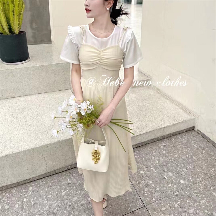 New in early summer! [Hebe] simple and versatile suspender dress (with T-shirt inside) 082# XYJ