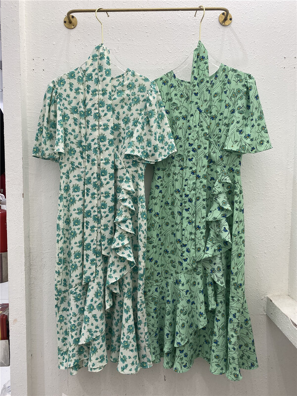 [you & me Yanzi family] Vintage V-neck ruffled floral dress (with belt) 8831# WPL