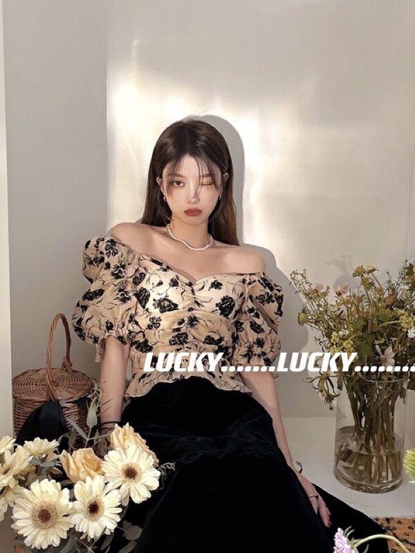 New in early summer! [lucky] French high-grade floral Square Neck Shirt (without bag and hat) 8697# zxx