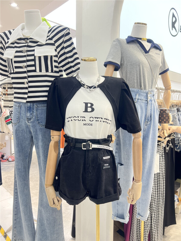 [iris iriisy] Korean alphabet printed short sleeve T-shirt 20221# LSL
