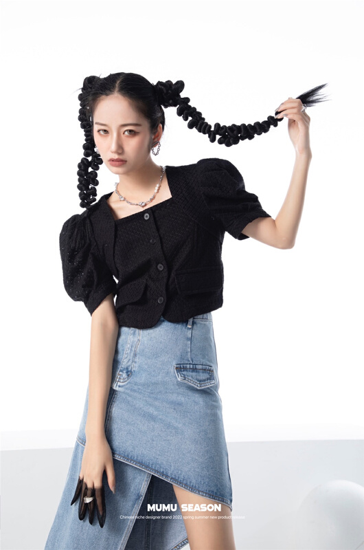 goods in stock! New in early summer! [Mumu sea] square neck bubble sleeve slim fit blouse 2310# zxl