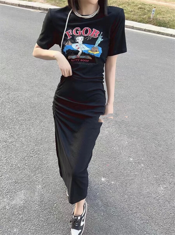 [Yan Zhen] cartoon printed short T-shirt + pleated slim slit skirt two piece suit 52744# PCZ
