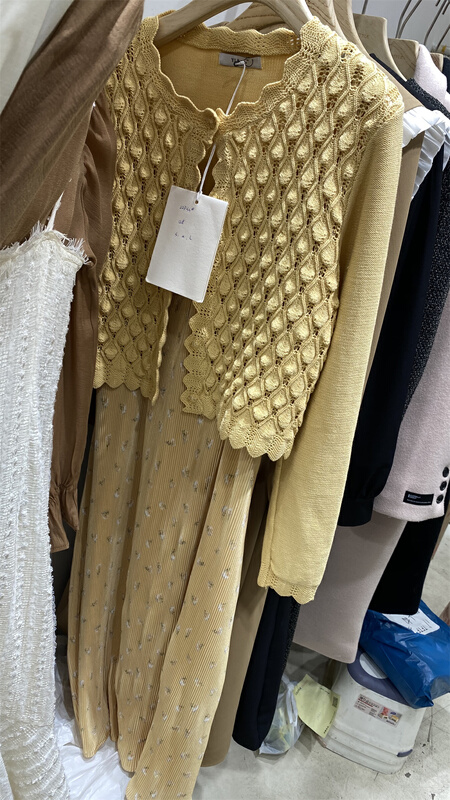 goods in stock! New year in early spring! [object reaction] fashion versatile cardigan coat + Korean flower skirt dress set j109-22d33# FF