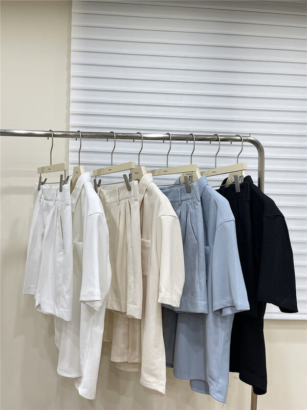 Simple and versatile shirt + comfortable casual shorts two piece suit a099-1