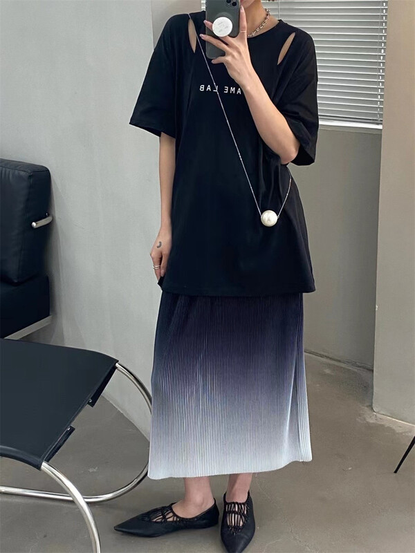 goods in stock! New in early summer! [black + white] Korean fashion versatile gradient skirt 06711# lwy