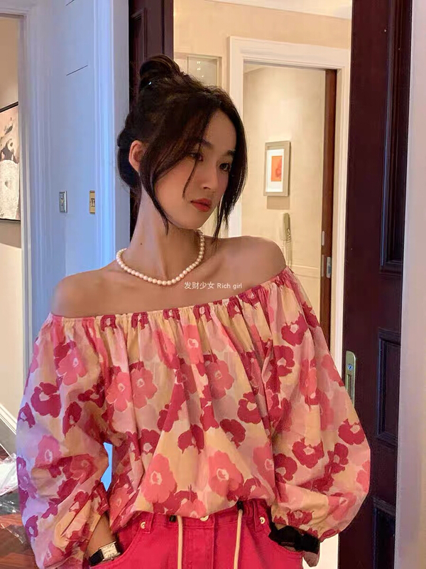 New in early summer! [Wu. 33] broken flower one shoulder sweet bottomed shirt 22230# WTT
