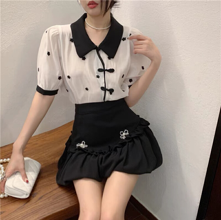 New in early summer! [jun.t] Chinese style coil button embroidered flower shirt top + high waist A-line skirt set 5831# PCZ