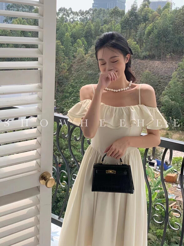 Buyer recommendation! New in early summer! [xiuxixi] French sweet suspender off shoulder Ruffle Dress 8082# zxx