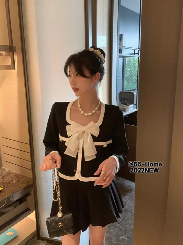 goods in stock! New year in early spring! [66 home] small fragrance color matching single breasted short coat + slim and versatile solid color A-shaped suit 906# PCZ