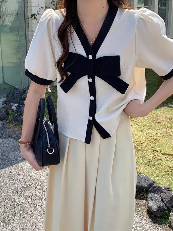 New in early summer! [Xiangli] Korean color contrast V-neck bow small shirt 6005# PCZ