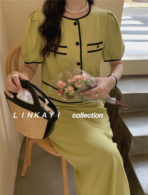 New in early summer! [linkayi] Korean Ladies' small fragrance style round neck single breasted short sleeved shirt + simple and versatile skirt set 22283# hjy