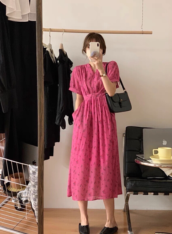 New in early summer! [going] broken flower V-neck waist dress 7897# lwy