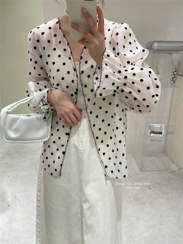 goods in stock! [Wingyee] wave point fashion Korean shirt 9576# ll