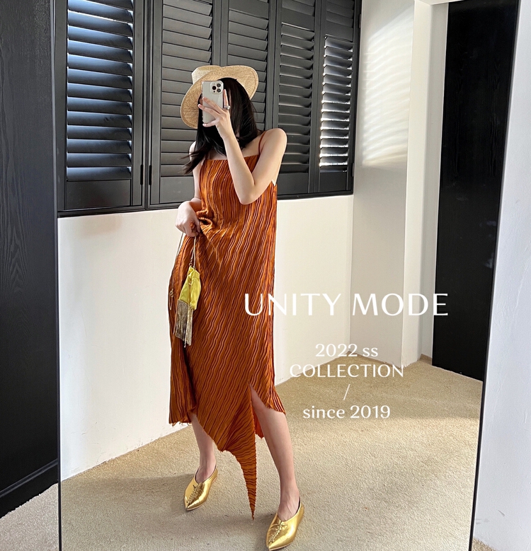 【UNITY】不規則開叉吊帶辣妹風小眾連衣裙  8979#  CQW