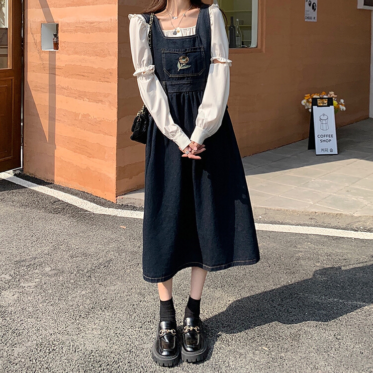 New year in early spring! [timely rain] Han Feng ins retro Embroidered Floral suspender skirt (excluding matching) b8562# WPL