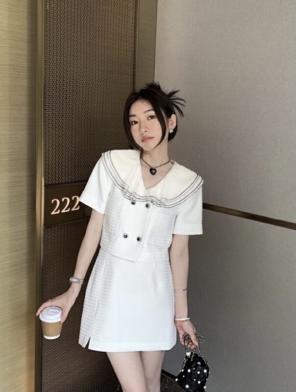 [NC editorial n (new color] Korean style blouse + solid color versatile skirt set q9319# zxx