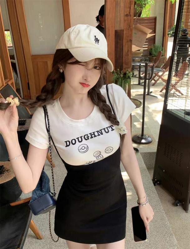 [six] round neck slim fit pure desire wind short sleeve T-shirt + suspender dress set 6279# PCZ