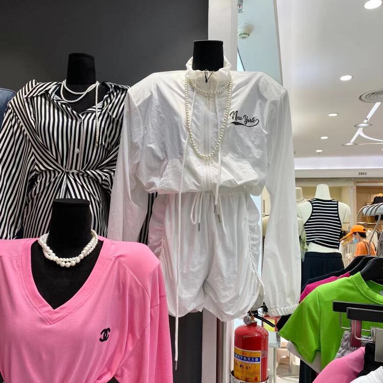 New in early summer! [ajroom] fashion sunscreen shirt + comfortable casual shorts two-piece suit (excluding matching) 3366# zxl
