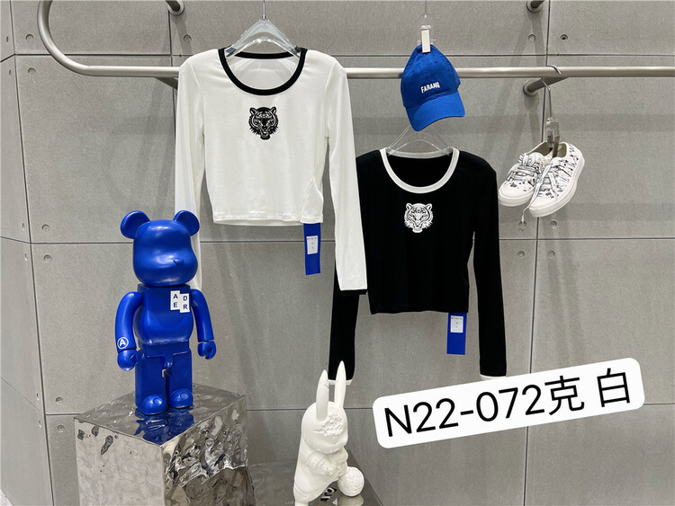New year in early spring! [N9] Korean lion embroidery slim long sleeve T-shirt 072# zyh