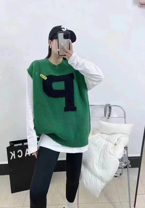 New year in early spring! [S.J] Korean round neck Pullover letter flocking design vest 9678# LJF