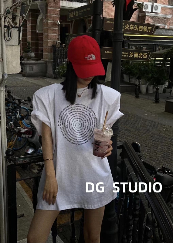 [DG] European loose shoulder pad letter short sleeve T-shirt 8121# XJ