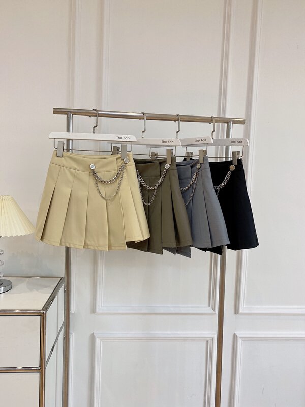 New year in early spring! Irregular metal skirt