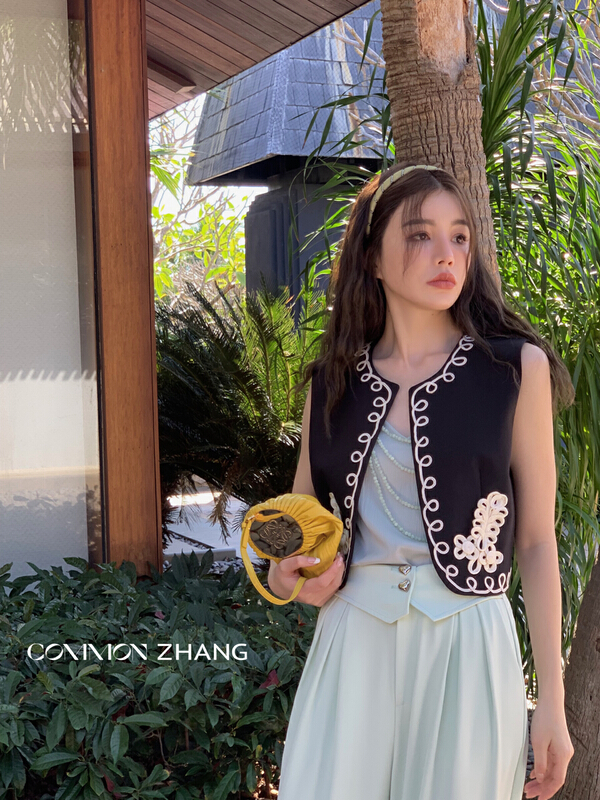 Original price 98.99! [CZ Zhang] retro texture with short vest 62128\xyj