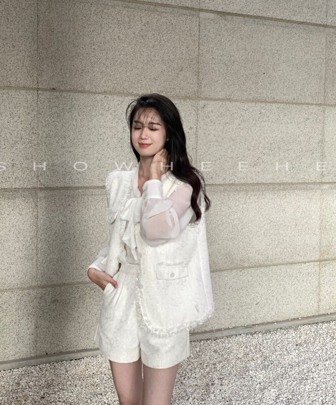 New year in early spring! [Xiu Xixi] ladies' versatile lace skirt pants 19320# zxx