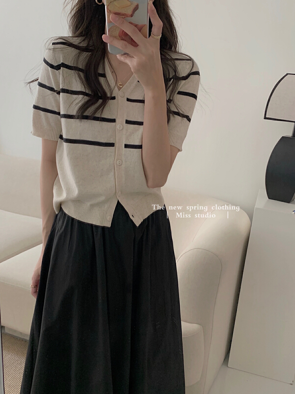 goods in stock! New in early summer! [miss miss home] V-neck single breasted fashion sweater 5881# ZSY
