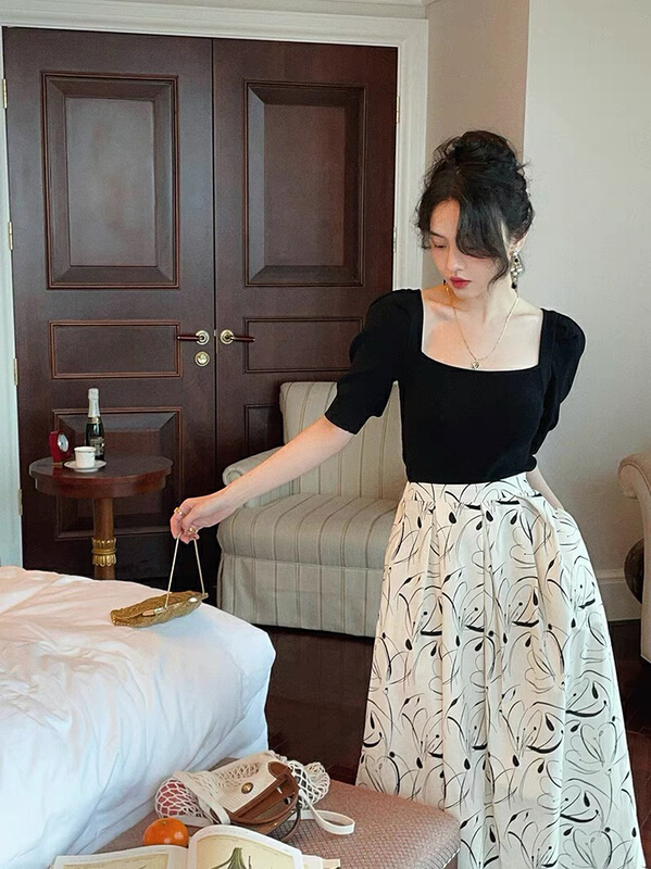 New in early summer! [w design] French Vintage elegant knit top ➕ Temperament floral skirt suit 14211# WPL