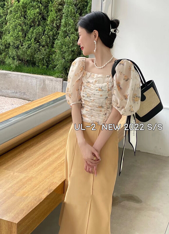 goods in stock! [ul-2] Vintage Floral pleated blouse (only selling blouses) 6131# JJ