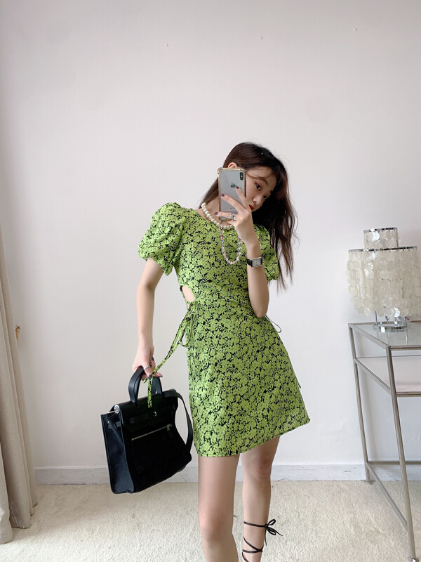 [Vanessa] foreign style hollow out bandage design sense floral dress 6183# ozq