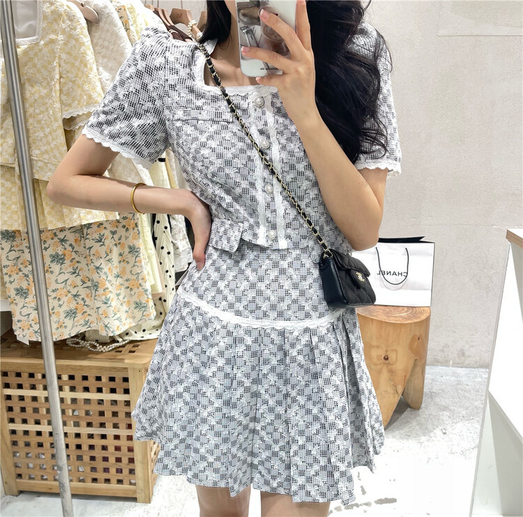 [NC edition] square necked lace blouse + sweet skirt suit q9090# zxx