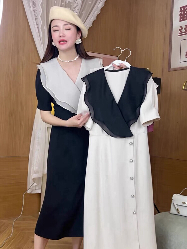 In early summer! [Huaxi] Hepburn style advanced sense contrast color double layer lotus leaf V-neck dress 8820\pcz