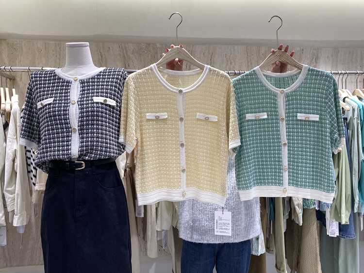 New in early summer! [Boran buran] commuter xiaoxiangfeng single breasted sweater 6319# XYY